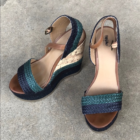 Wedges - Picture 1 of 4